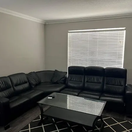 Beautiful 1-Bedroom Townhome With Nice Amenities Houston Exterior photo
