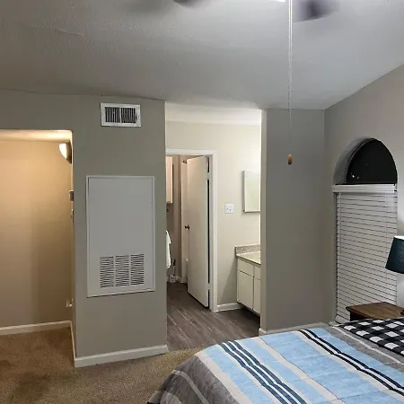 Beautiful 1-Bedroom Townhome With Nice Amenities Houston Exterior photo
