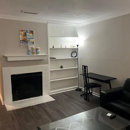 Beautiful 1-Bedroom Townhome With Nice Amenities Houston Exterior photo